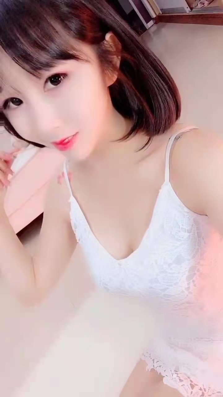 验证校外兼职娇嫩小学妹，逼紧水多粉嫩嫩。